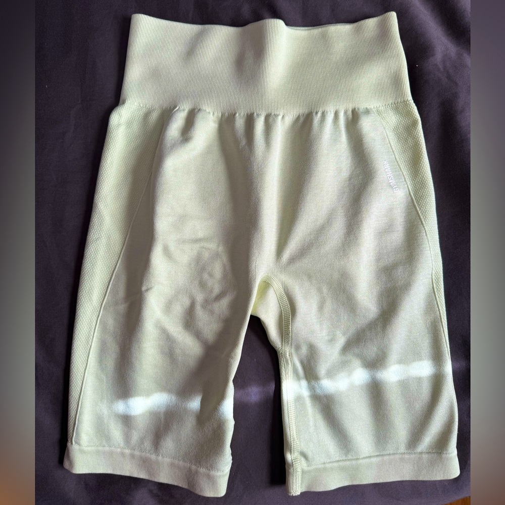 Gymshark Flex Cycling Shorts in Size Small